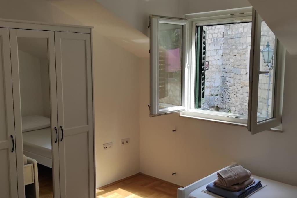 Luxury City Centre Apartment With Stunning View Omis Exterior photo